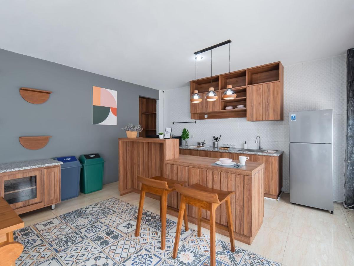 Cove Accordia Residence Джакарта Экстерьер фото